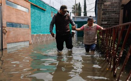 Vecinos de Iztapalapa amanecen entre lodo y pérdidas tras lluvias