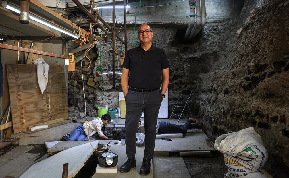 Entrevista con el arqueólogo Leonardo López Luján en la zona de excavación en Templo Mayor. Foto: Gabriel Pano/EL UNIVERSAL.