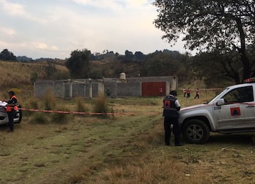 Encuentran toma clandestina de gasolina en Xochimilco