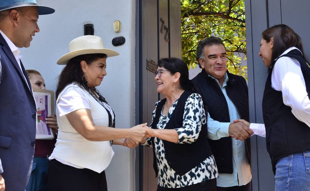 Clara Brugada visitando casa en la alcaldía Venustiano Carranza (29/05/2025). Foto: Especial