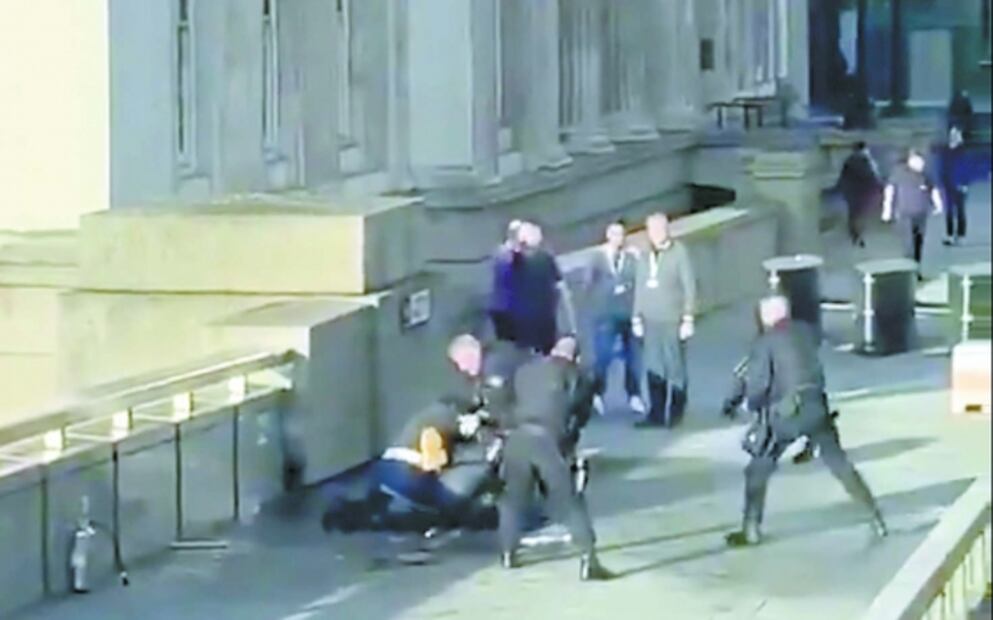 “Luchamos para quitarle el cuchillo”, dicen sobre ataque en Londres