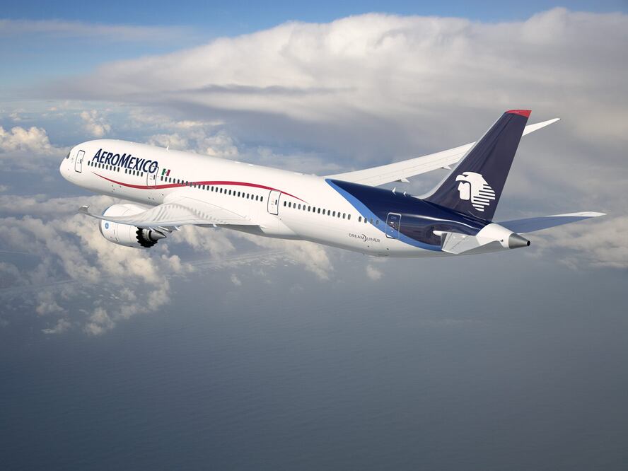 Esta mañana Aeroméxico dio a conocer que eliminará nueve rutas y retirará cinco aviones debido a las pérdidas registradas. Foto: Archivo /EL UNIVERSAL