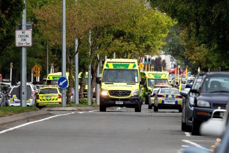 Estiman 49 muertos en ataque a mezquitas de Nueva Zelanda; tirador transmite en vivo