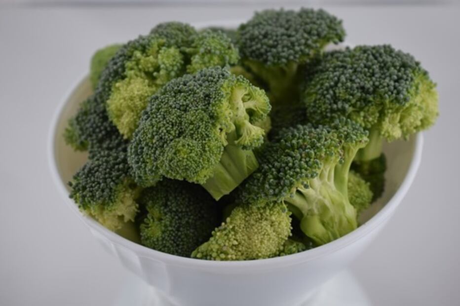 Estos alimentos te protegen de la contingencia ambiental
