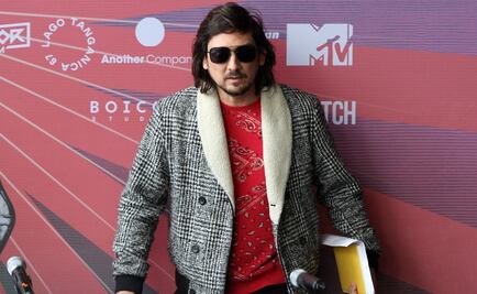 Critican a León Larregui por "insulto homofóbico" a AMLO