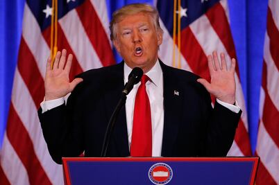 Trump violaría Constitución desde primer día como presidente: LA Times