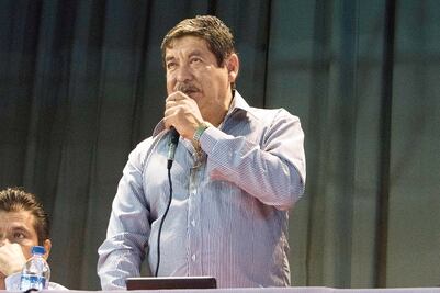 Limita la Sección 22 las funciones de su líder