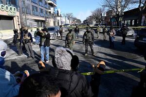 VIDEO: Agentes federales balean a otra persona en medio de redadas en Minneapolis; "sospechoso estaba armado", dice DHS