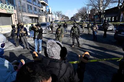 VIDEO: Agentes federales matan a otra persona en medio de redadas en Minneapolis; "sospechoso estaba armado", dice DHS