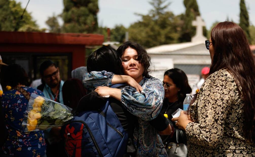 Mensaje a medios de comunicación encabezado por la mamá de María José, Cassandra Ruiz, que también fue victima del feminicida de Iztacalco. Foto: Diego Simón/ EL UNIVERSAL