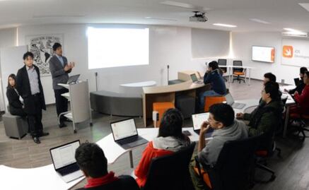 Apple donated an iOS Development Lab to UNAM