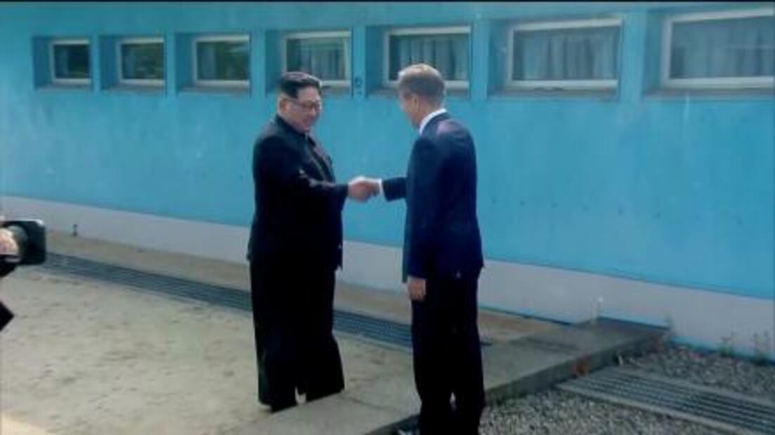 Kim Jong-un cruza la frontera hacia Surcorea para reunirse con Moon Jae-in