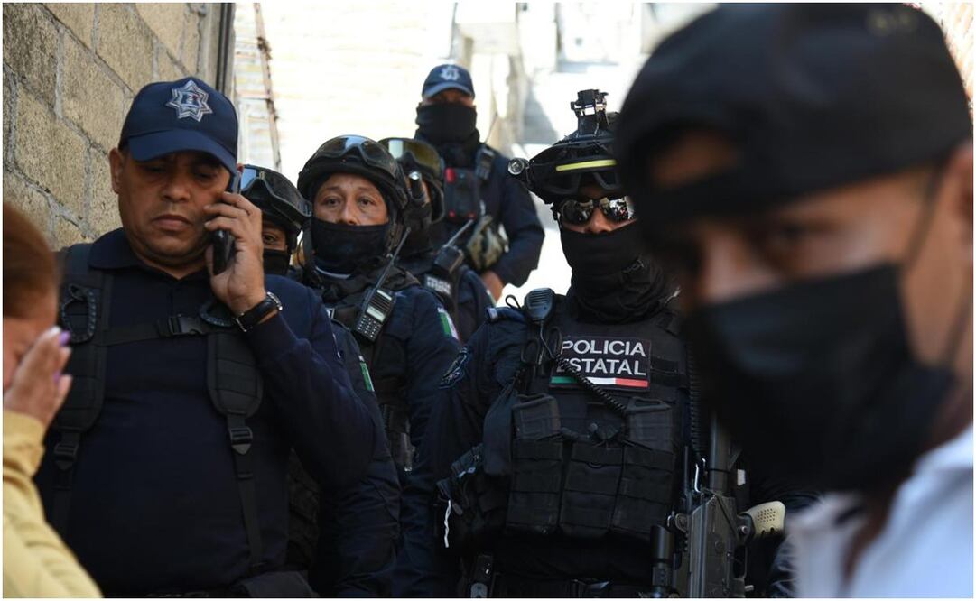 Pobladores linchan a presuntos feminicidas de Camila de 8 años, en Taxco, Guerrero. Foto: Salvador Cisneros/ EL UNIVERSAL