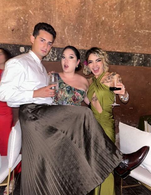 Emilio Osorio y su nueva novia Leslie Gallardo en la boda de su hermano Kiko.
Foto: Instagram