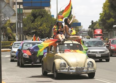 Acusan dificultad en créditos para comunidad LGTBQ+