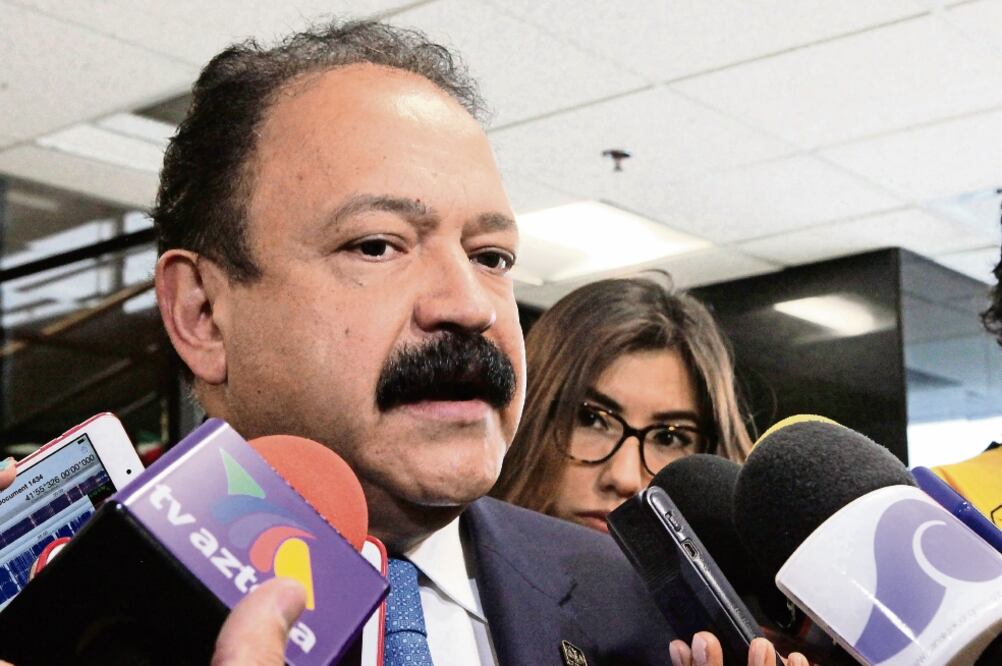 Armando Ahued, secetario de Salud de la Ciudad de México se enteró de la suspensión en la Cámara Baja (LUCÍA GODÍNEZ. EL UNIVERSAL)