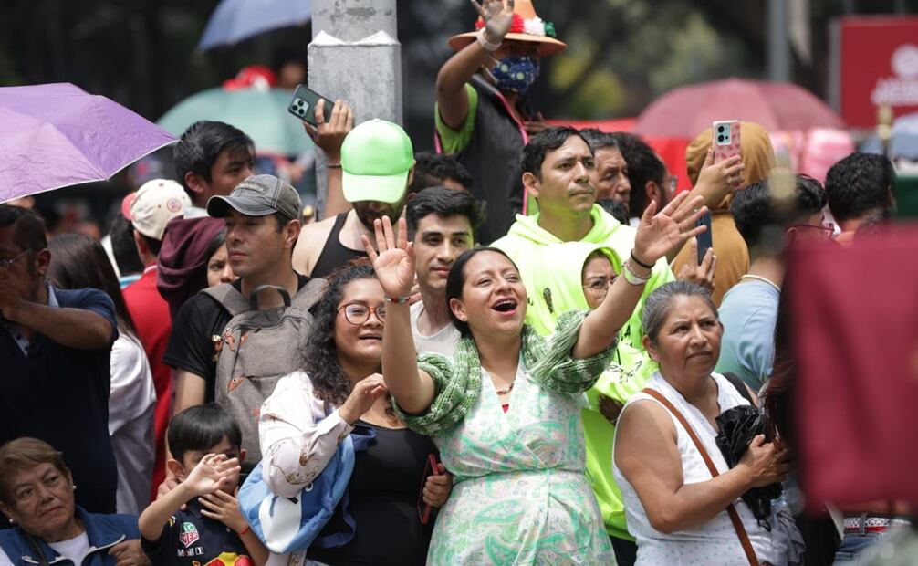 Asistentes al desfile cívico militar 2024. Foto: Fernanda Rojas / EL UNIVERSAL