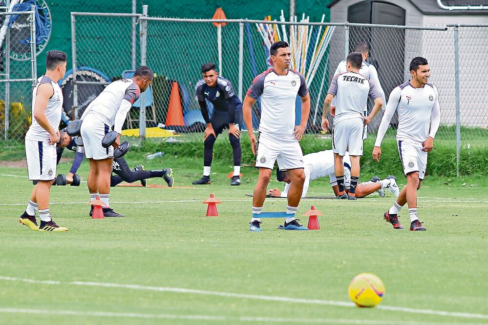 El nuevo elemento de las Chivas quiere triunfar en el Rebaño Sagrado (JORGE BARAJAS. IMAGO7)