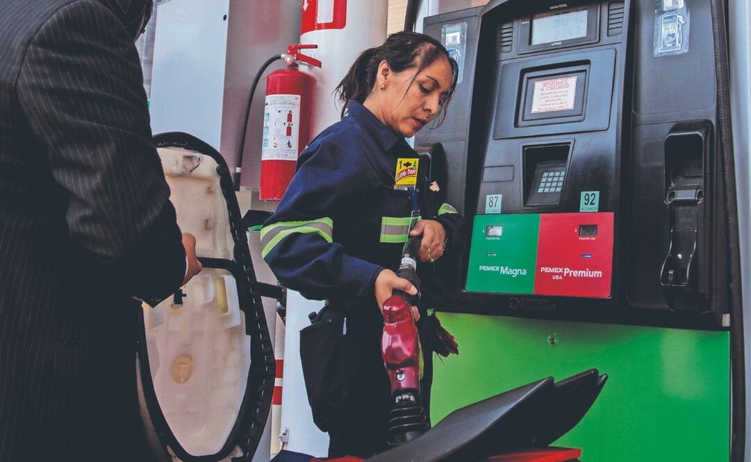 Evitar gasolinazos deformaría más el mercado, opinan. ARCHIVO EL UNIVERSAL