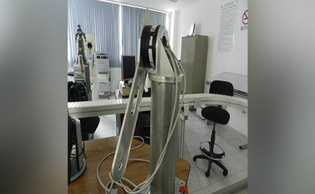 La elaboración del prototipo tecnológico llamado ÉpsilonRobot inició hace más de una década por los doctores Fernando Reyes Cortés y Jaime Cid Monjaraz.