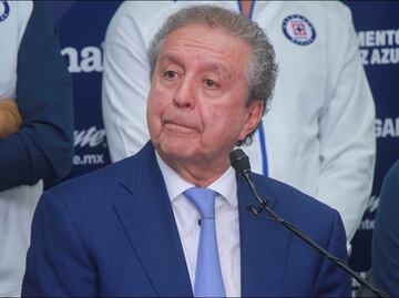 Si Garcés se queda en Cruz Azul, los jugadores se van