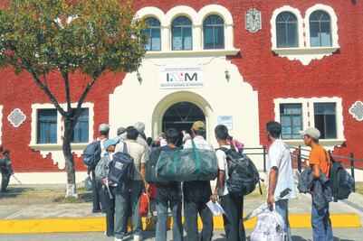 Operativos complican acceso a los jornaleros