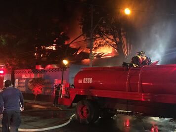 Se registra incendio en una fábrica de la Colonia Anáhuac