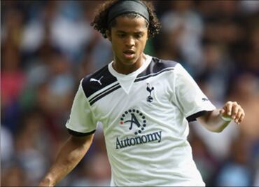 Giovani dos Santos llegaba crudo a los entrenamientos del Tottenham, asegura exentrenador