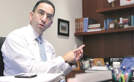 Renuncia Javier Lozano a coordinación de cultura del PAN