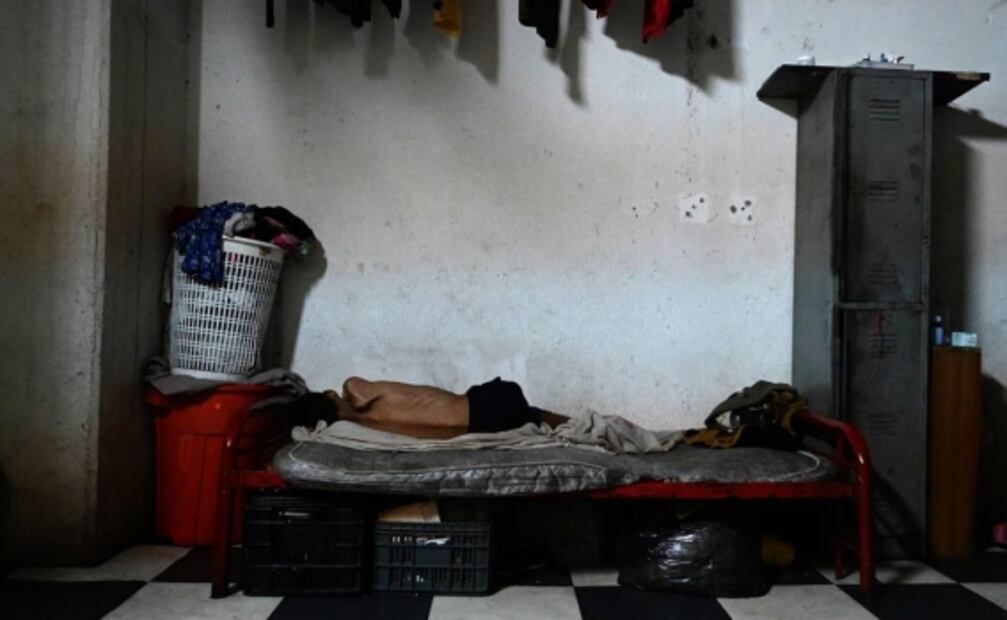 Infierno: así es la vida en edificios invadidos de Venezuela