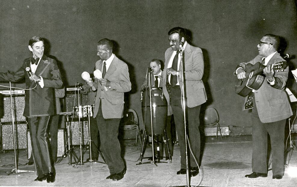 De izquierda a derecha, Celio González; Carlos Manuel Díaz "Caíto", Eladio Peguero "Yayo El Indio" y Rogelio Martínez. Imagen de los años 90.