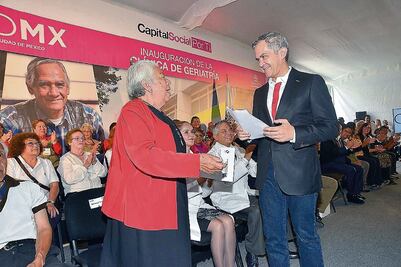 MAM inaugura clínica para adultos mayores
