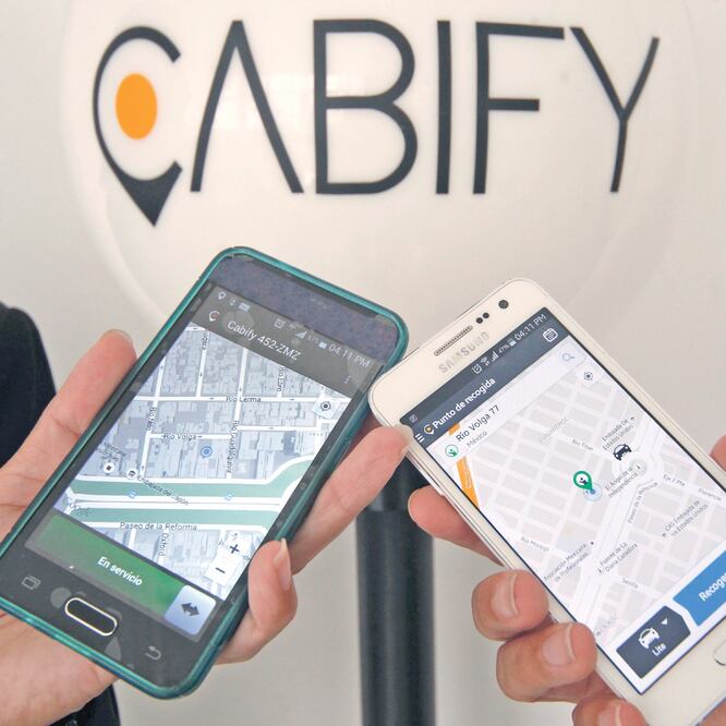 Las plataformas que ofrecen servicios de transporte entre particulares dan la opción de revisar los detalles del viaje que se piensa contratar tales como distancia, cobro y ruta. Foto: ARCHIVO EL UNIVERSAL