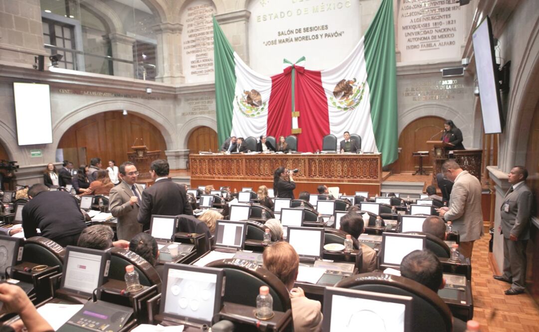 La propuesta para la eliminación del impuesto de tenencia en el Edomex se revisará el próximo martes en el Congreso local. Foto: ARCHIVO EL UNIVERSAL