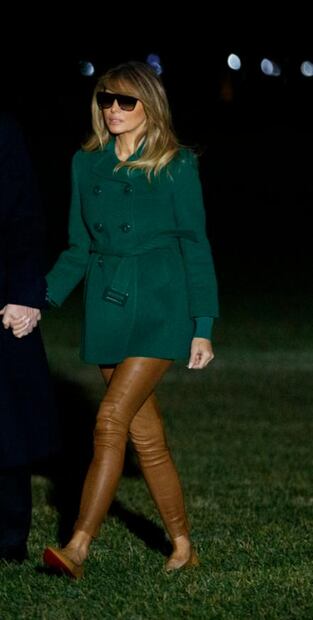 Melania Trump apuesta por leggings de piel para el invierno
