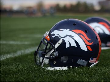 Dueños de Walmart compran a los Broncos de Denver