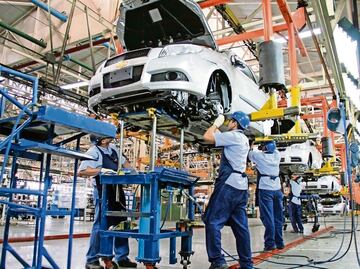 Manufactura automotriz, de las más atractivas para invertir; preocupa seguridad, falta de energía y de agua: encuesta