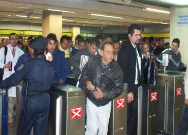Investigan muerte de hombre en Metro Indios Verdes