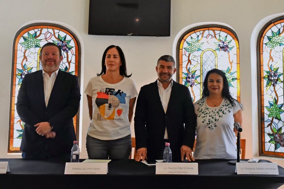 Ediles de oposición como Luis Gerardo Quijano (M. Contreras), Lía Limón (Álvaro Obregón), Mauricio Tabe (Miguel Hidalgo) y Margarita Saldaña (Azcapotzalco) analizan tomar acciones contra Martí Batres por violar la Constitución. Foto: de Eduardo Castañeda. El Universal