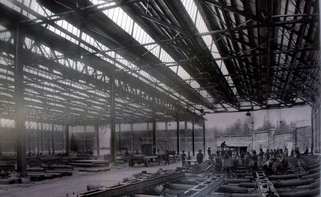 El libro "Guillermo Kahlo. Luz, piedra y rostro" recopila el trabajo de fotografía arquitectónica y el retrato del fotógrafo alemán.