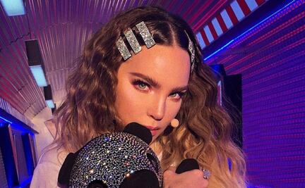 Belinda impacta en redes sociales con escote