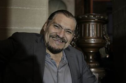 Encadenan y sangran a Cosío en película