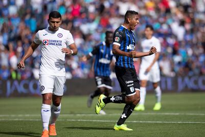 Querétaro golea y humilla a Cruz Azul