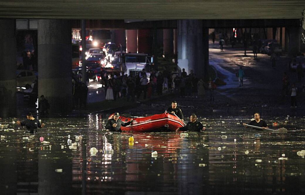 Periférico y San Antonio (VALENTE ROSAS / EL UNIVERSAL)