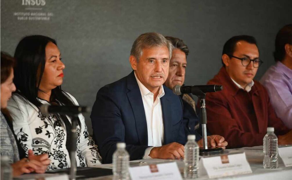 El gobierno de Morelos y el Federal firmaron convenio para construir viviendas en el estado. Foto: Especial