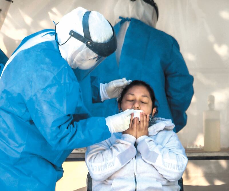 Farmacias y plazas comerciales ahora aplican pruebas gratuitas. Foto: ARCHIVO EL UNIVERSAL