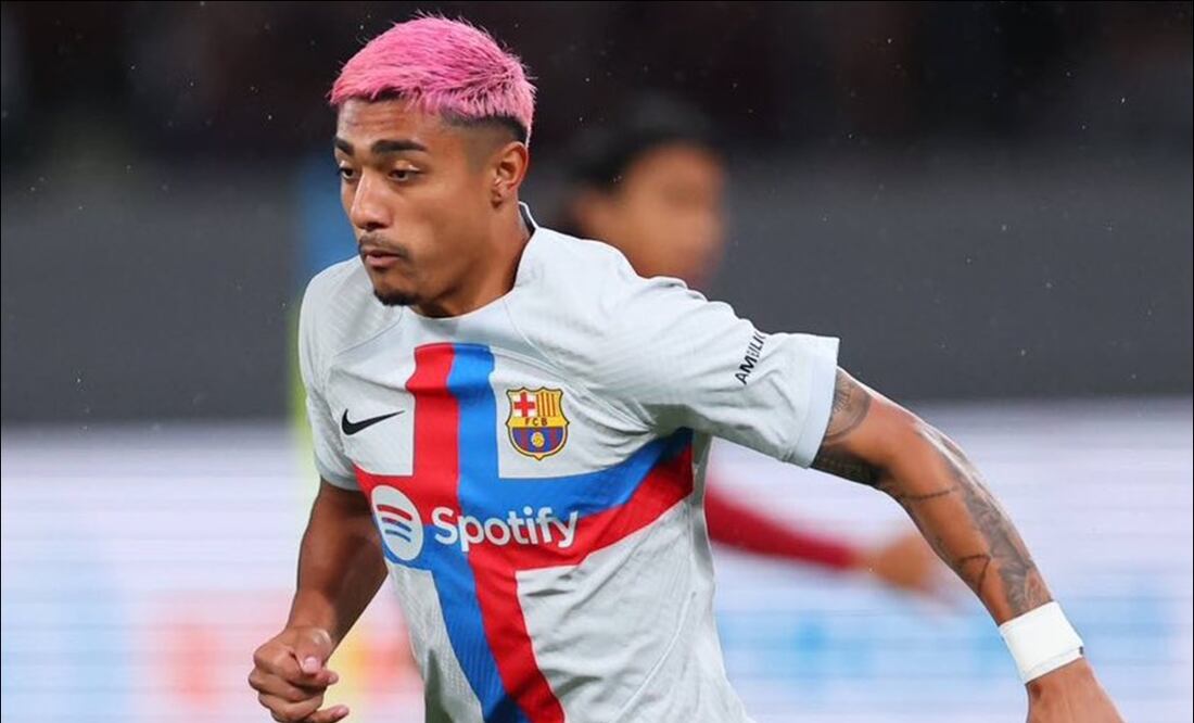 El mexicano Julián Araujo no entra en planes del Barcelona, pero no se marcharía de LaLiga / FOTO: @LuisOmarTapia