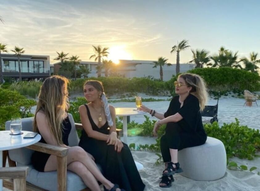Así vacacionan "la Gaviota", "Güero" Castro y sus hijas en Las Vegas