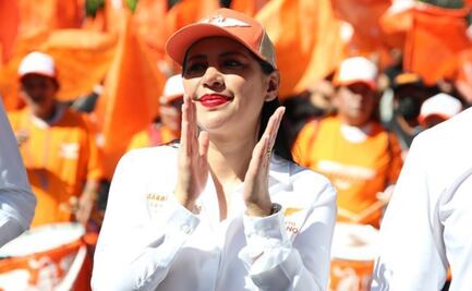 Sandra Cuevas invita a Álvarez Máynez a tomarse una licuachela con ella en Tepito