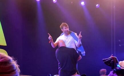 Bajan a Damon Albarn del escenario tras cinco horas de concierto